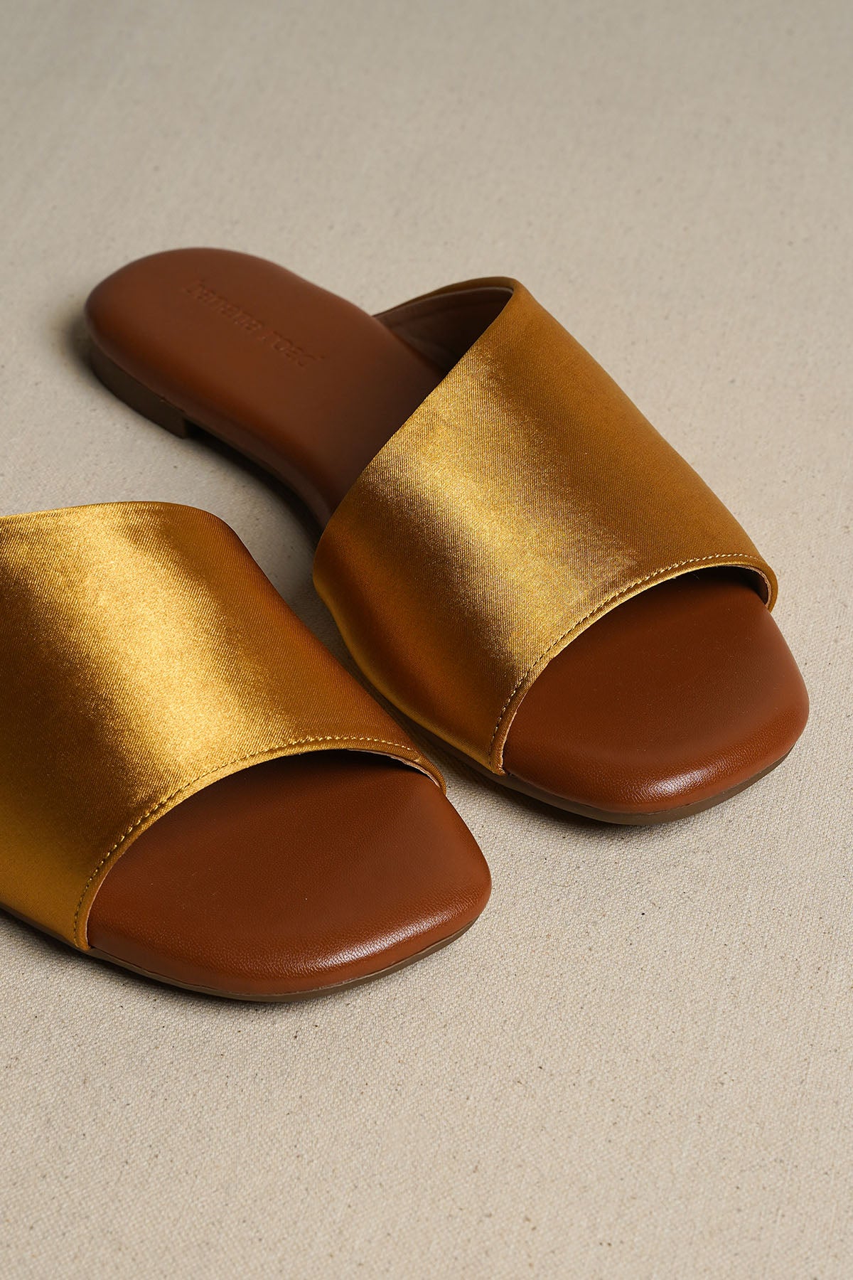 TAFFY SLIP ONS - Image 6