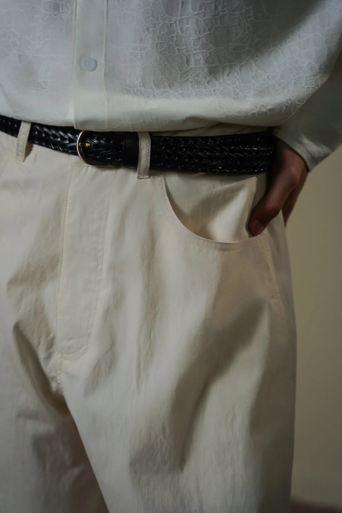 TECHNICAL FABRIC BALLOON PANTS - Image 3