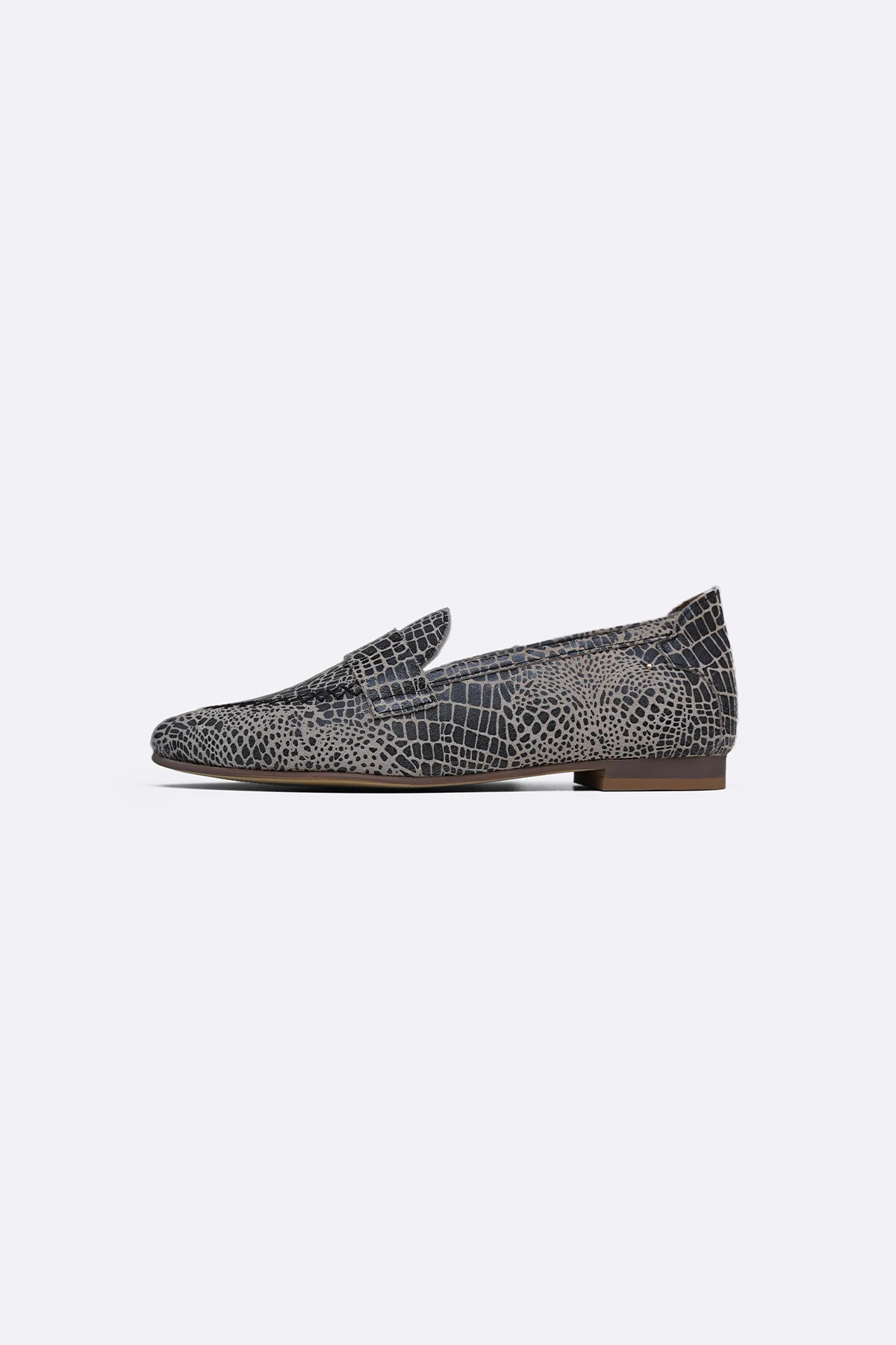 TEXTURED LEATHER LOAFERS
