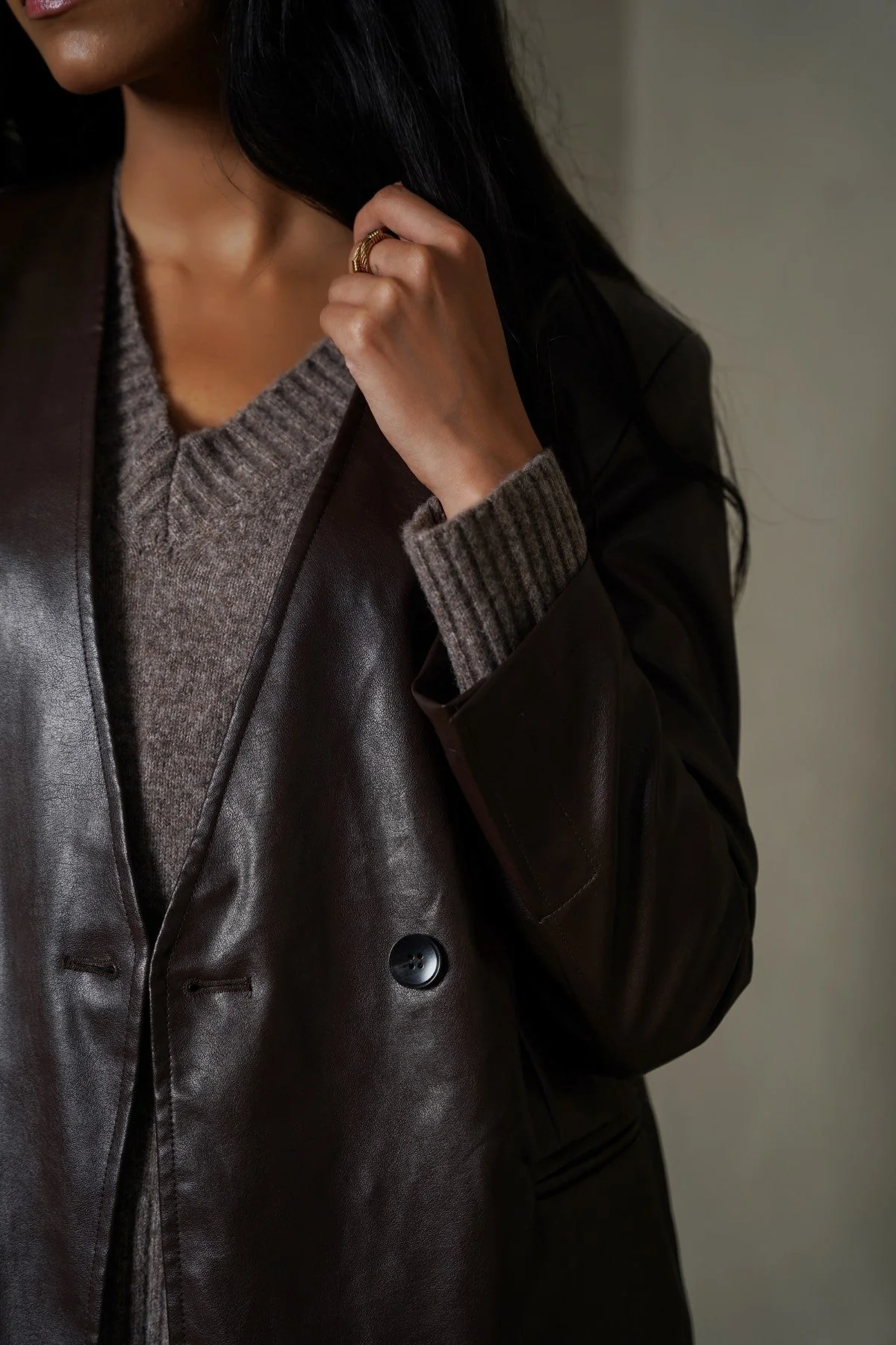 COLLARLESS LEATHER BLAZER - Image 2