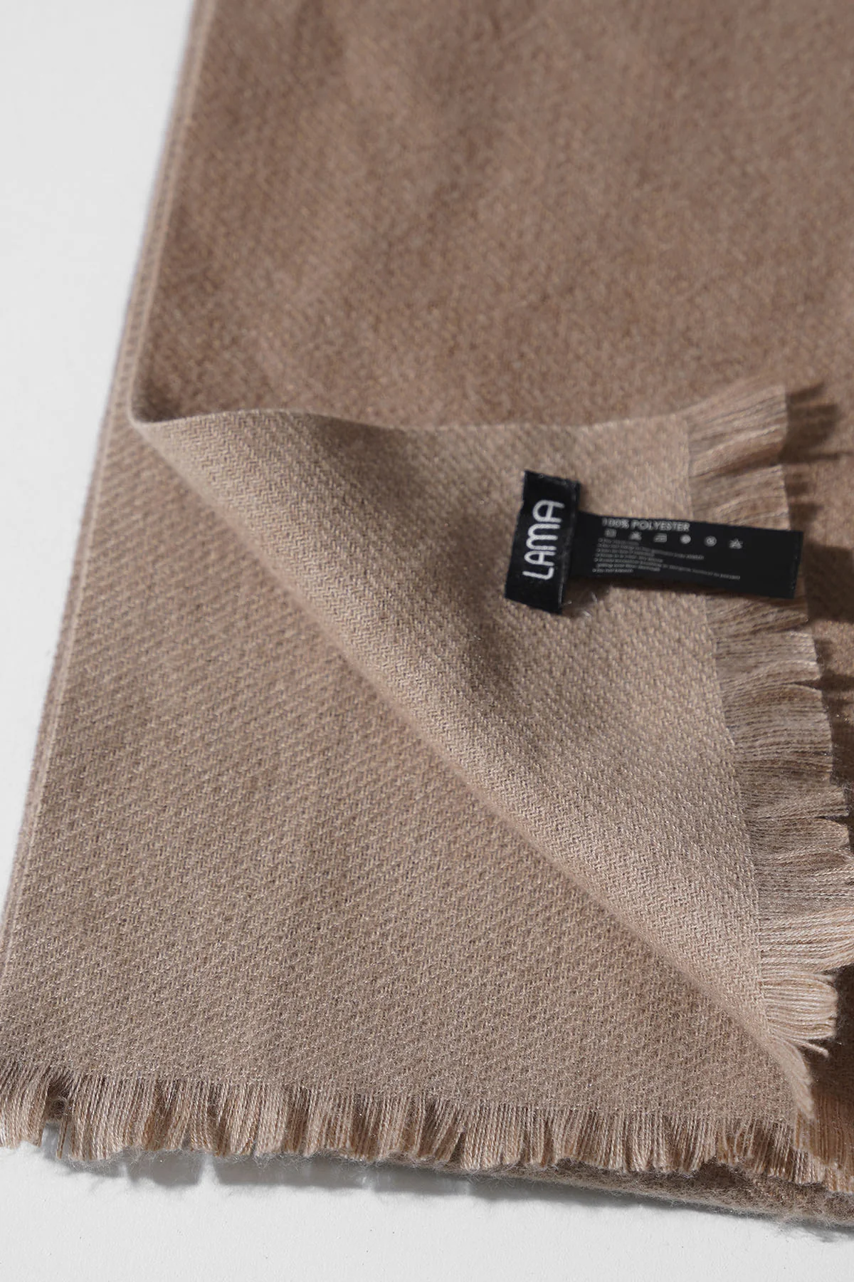 THE ESSENTIAL TRANSIT SCARF - Image 3
