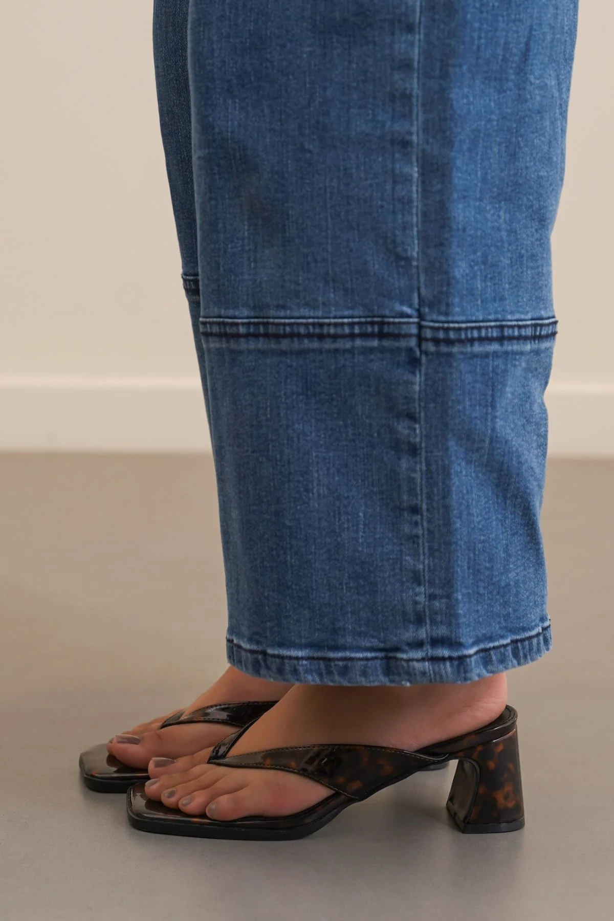 TORTOISE SHELL HEELS - Image 5