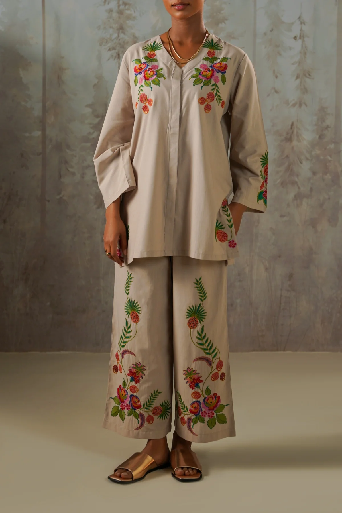 TROPICAL ESCAPE BRODERIE SHIRT