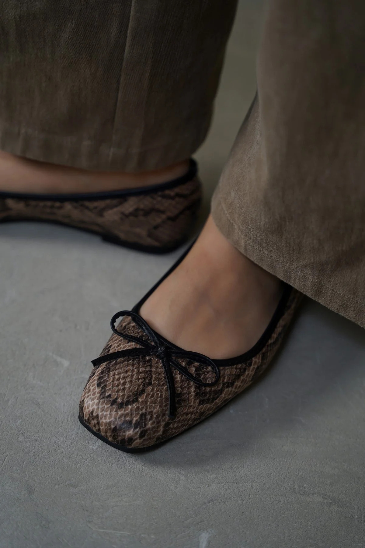 VIPER BOW PUMPS - Image 3