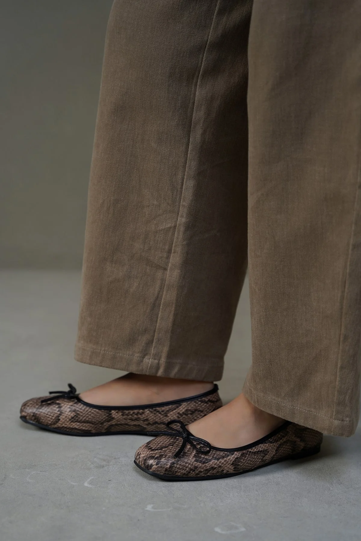 VIPER BOW PUMPS - Image 4