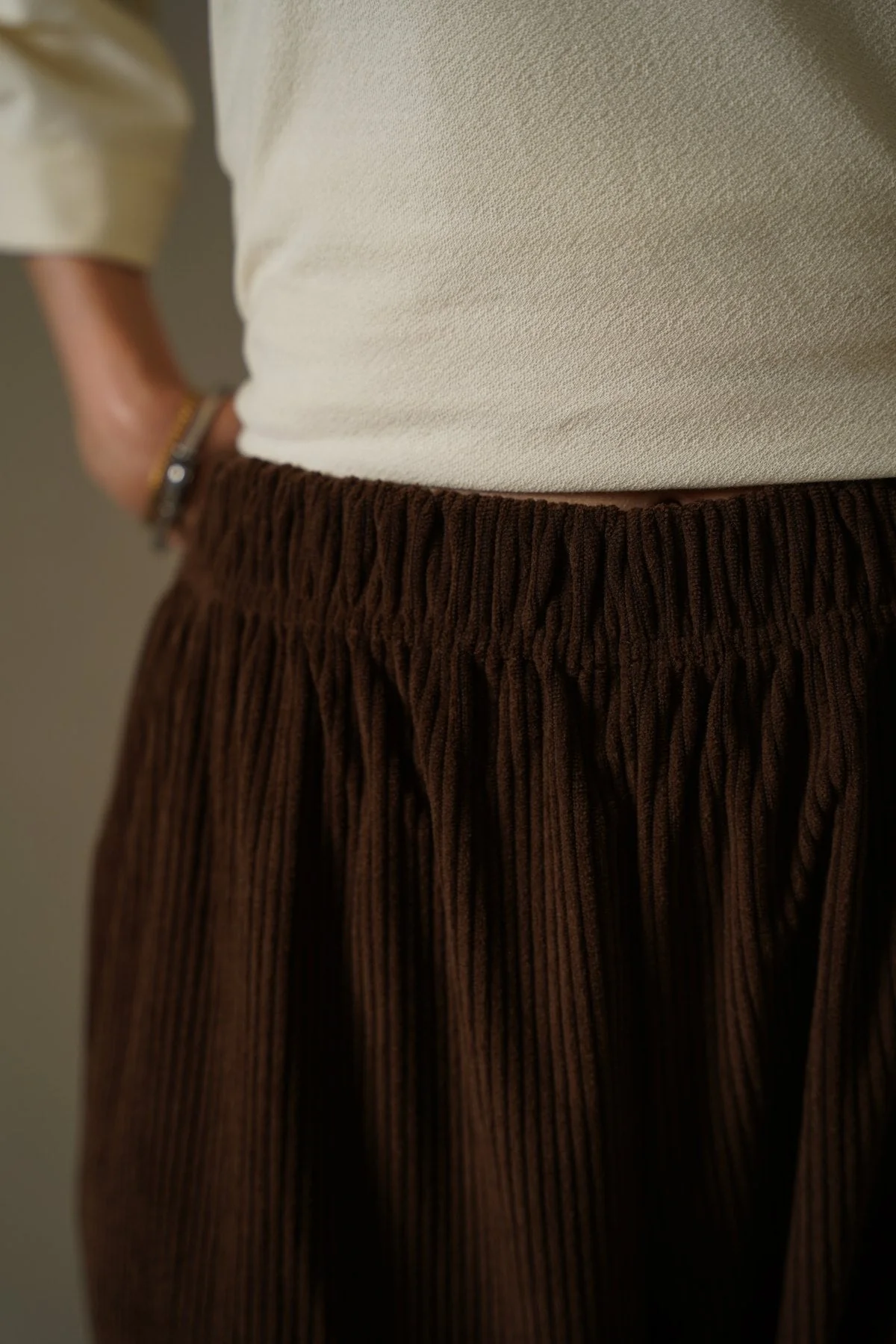 WALNUT CORDUROY TROUSERS - Image 4