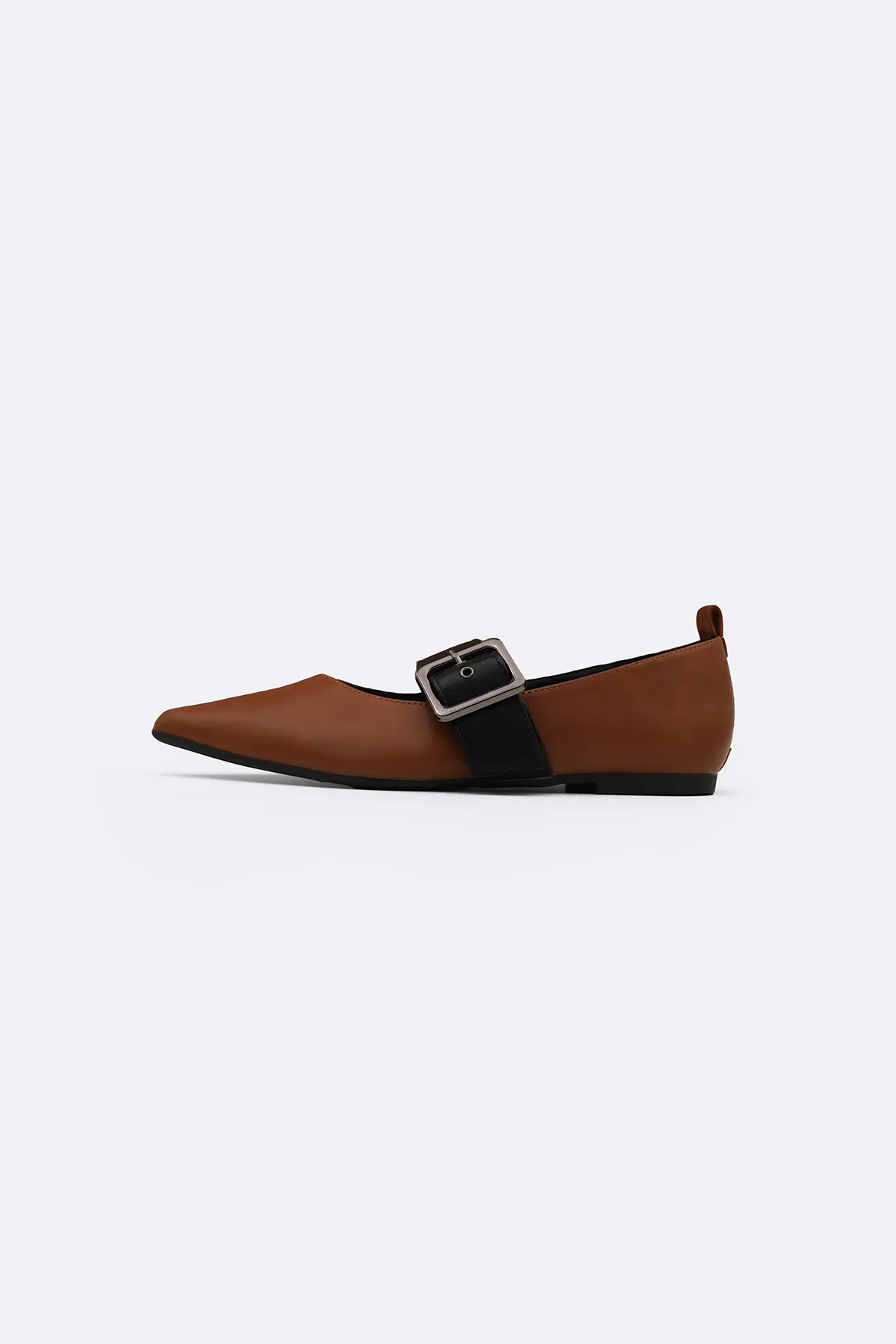 WIDE BUCKLE PUMPS