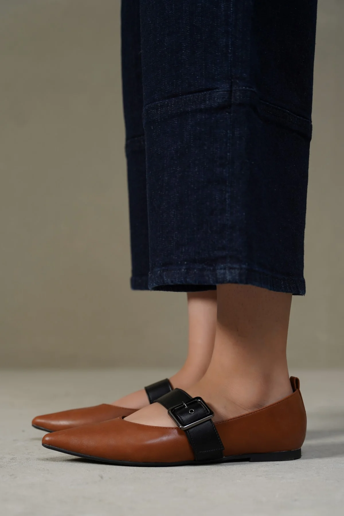 WIDE BUCKLE PUMPS - Image 5
