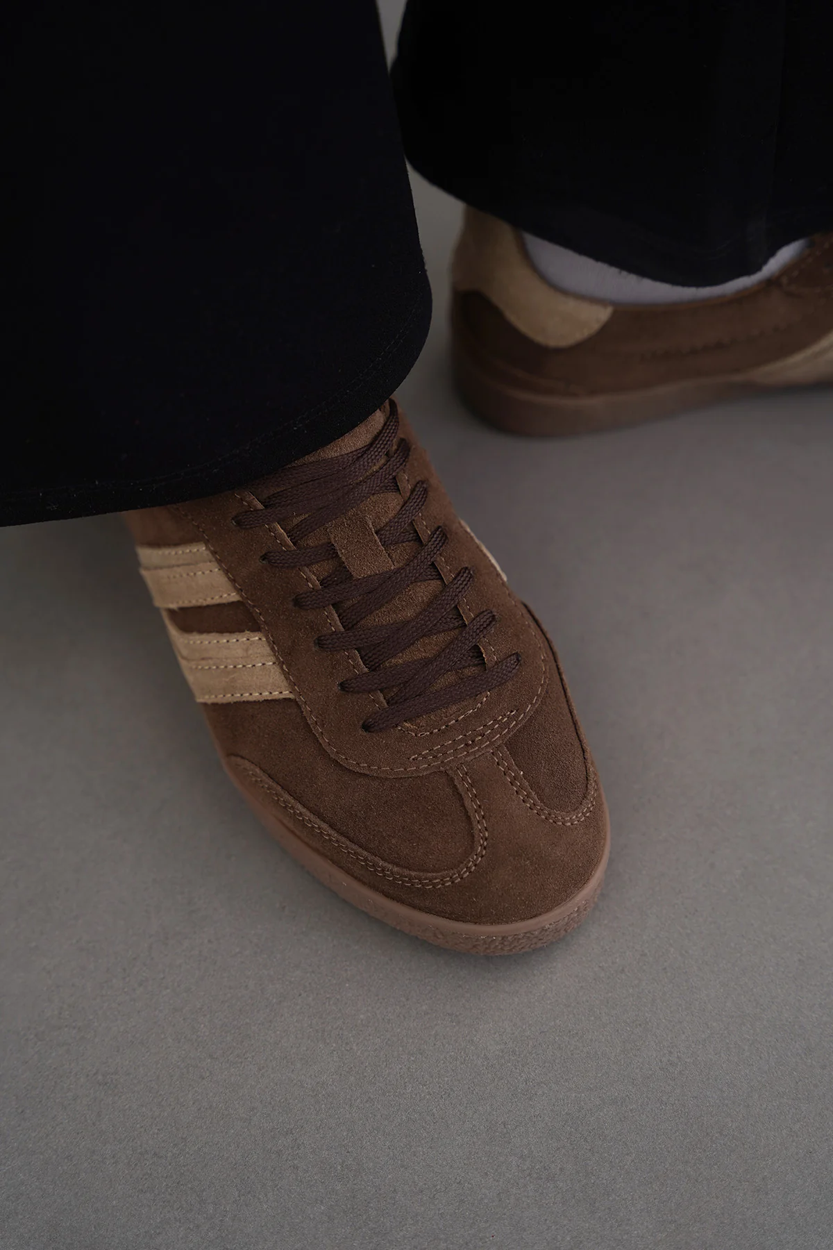 SUEDE ESSENTIAL SNEAKERS - Image 3
