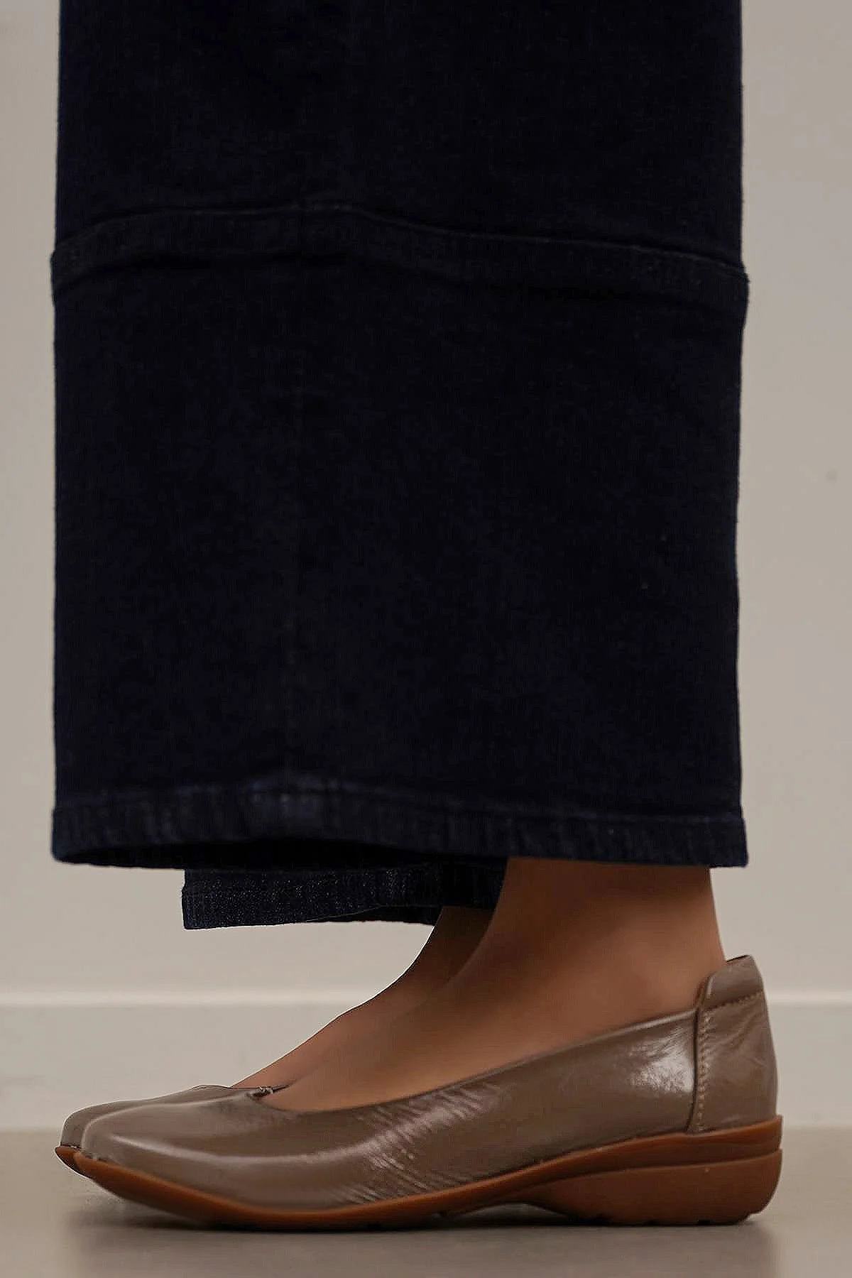 WRINKLE LEATHER PUMPS - Image 4